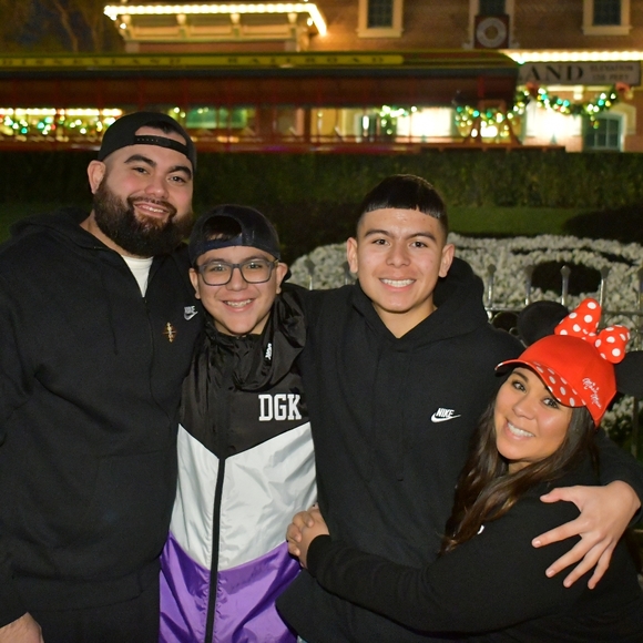 Meet your Posher, Angelina - Picture 3 of 5